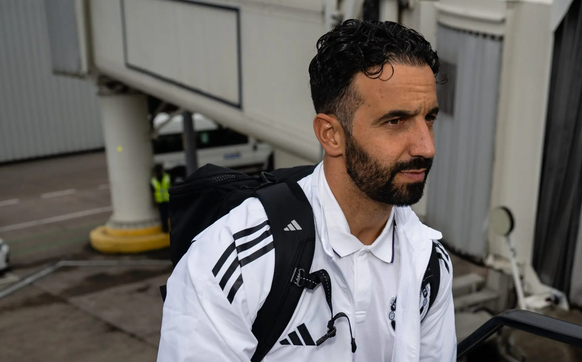 Ruben Amorim enaltece vitória do Manchester United frente ao Chelsea e deixa recado a jogador: «Tem experiência suficiente para saber que não devia ter feito assim»